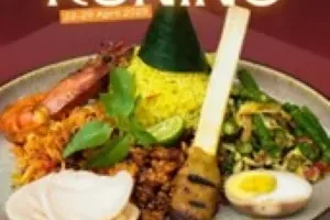 Celebrate Galungan with Nasi Kuning at Warung Damar
